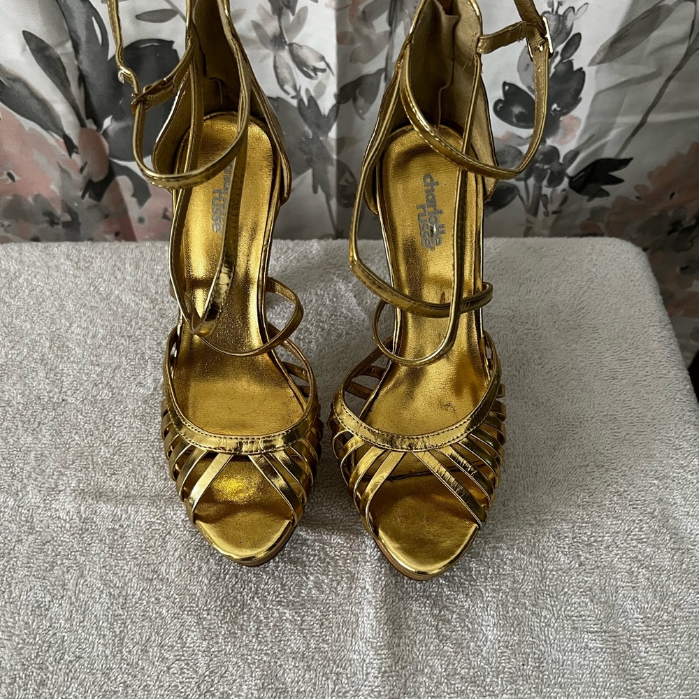 Gold Heels - Picture 3 of 5